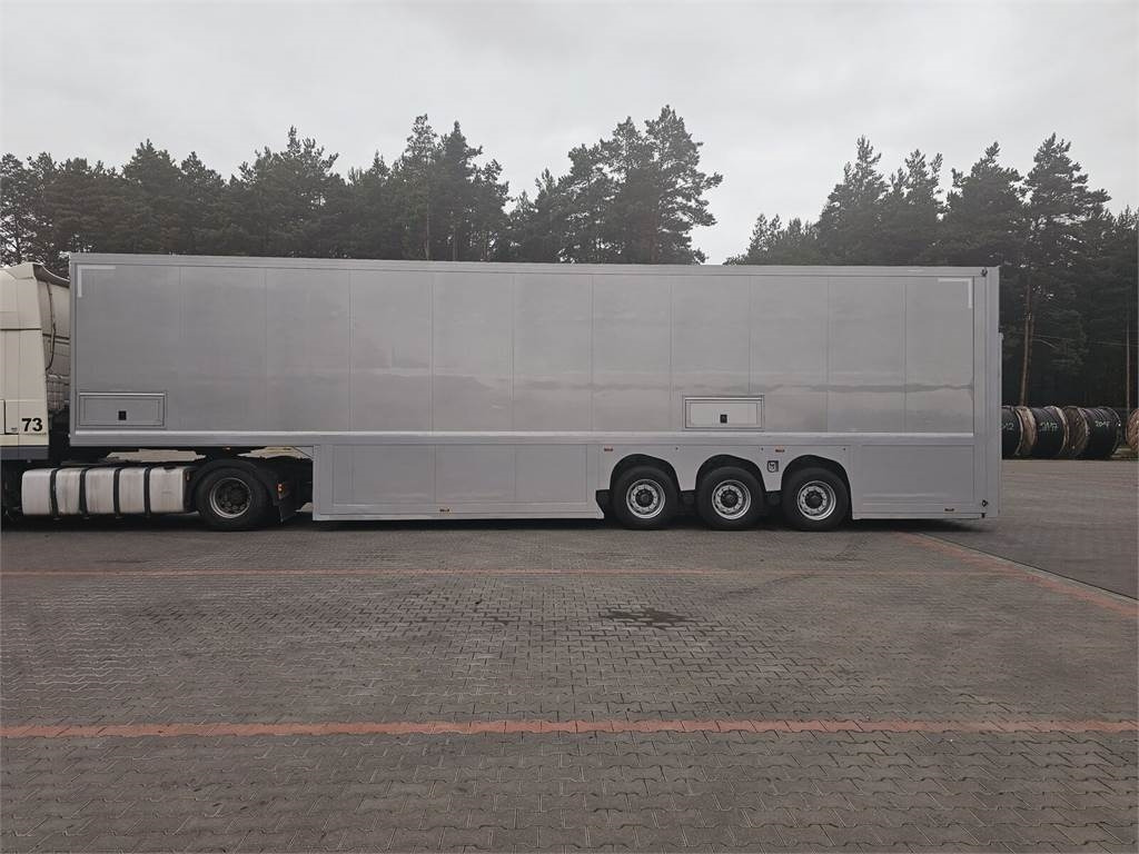 Langendorf DOUBLE LOADING FOR MOTOR COSMETICS Flexliner Inloa - Прицеп-рефрижератор: фото 3 Langendorf DOUBLE LOADING FOR MOTOR COSMETICS Flexliner Inloa - Прицеп-рефрижератор: фото 3