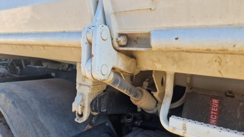 Iveco Trakker 410 - Самосвал: фото 5 Iveco Trakker 410 - Самосвал: фото 5