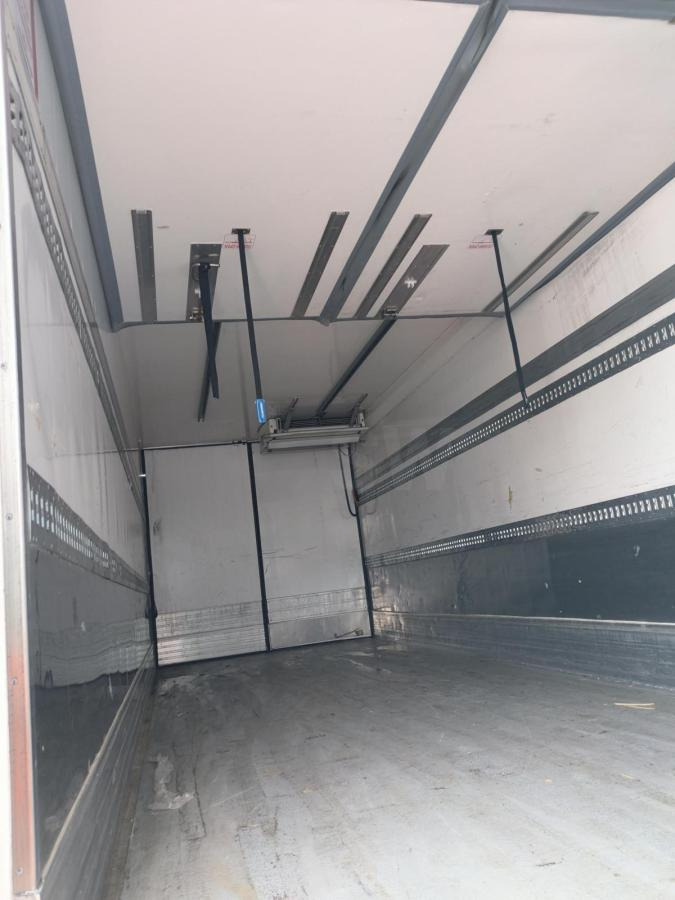 Renault D-Series Wide 320 - Рефрижератор: фото 4 Renault D-Series Wide 320 - Рефрижератор: фото 4