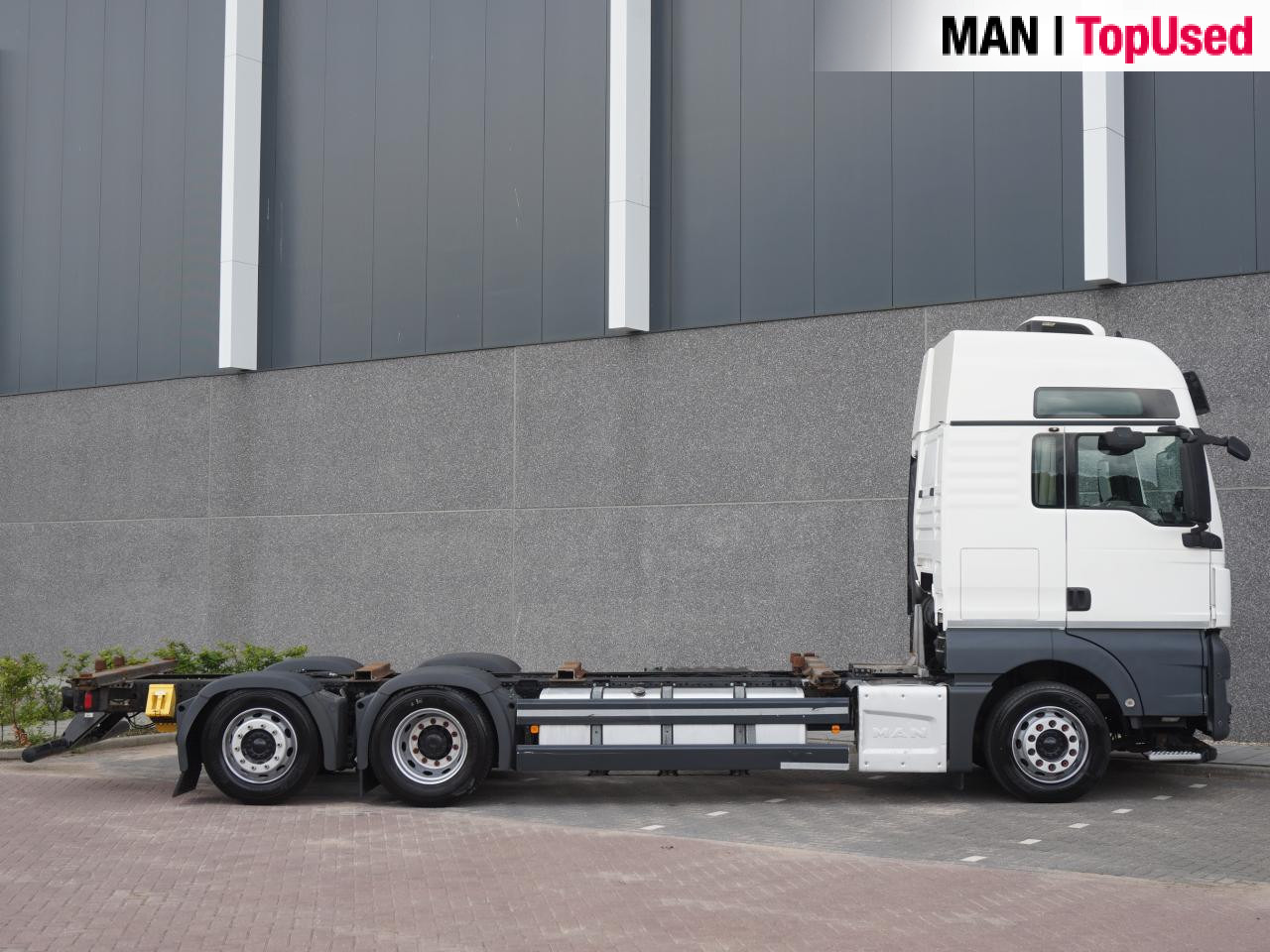 Грузовик-контейнеровоз/ Сменный кузов MAN TGX 26.510 6X2-4 LL / BDF / Lift-Axle / Euro 6: фото 14 Грузовик-контейнеровоз/ Сменный кузов MAN TGX 26.510 6X2-4 LL / BDF / Lift-Axle / Euro 6: фото 14