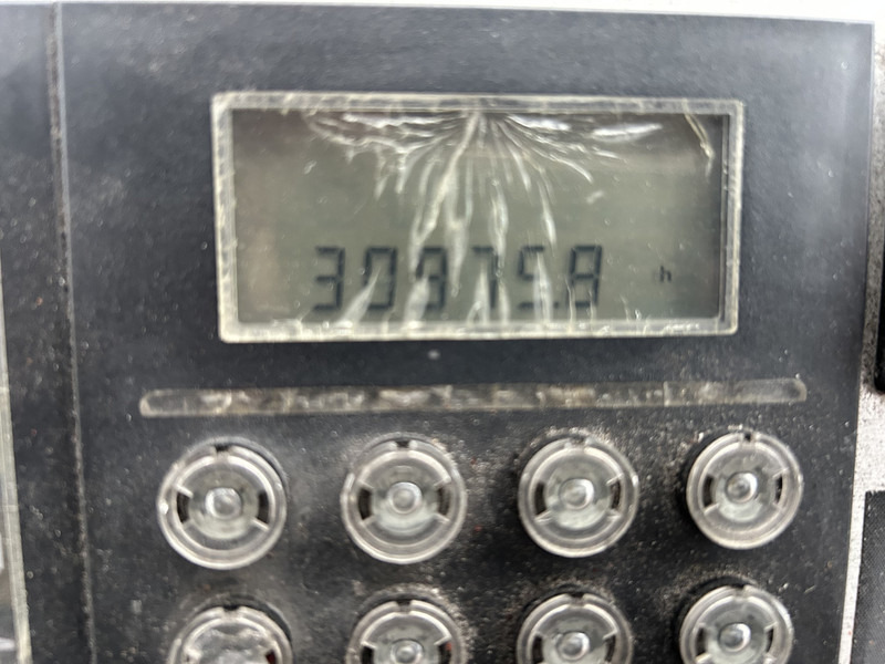 Terberg YT 182 Terminal Tractor / Allison - Cummins - Тягач: фото 4 Terberg YT 182 Terminal Tractor / Allison - Cummins - Тягач: фото 4