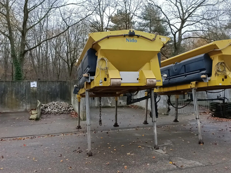 NIDO - Schmidt Stratos B40-36 PALN - Разбрасыватель песка/ Соли: фото 1 NIDO - Schmidt Stratos B40-36 PALN - Разбрасыватель песка/ Соли: фото 1