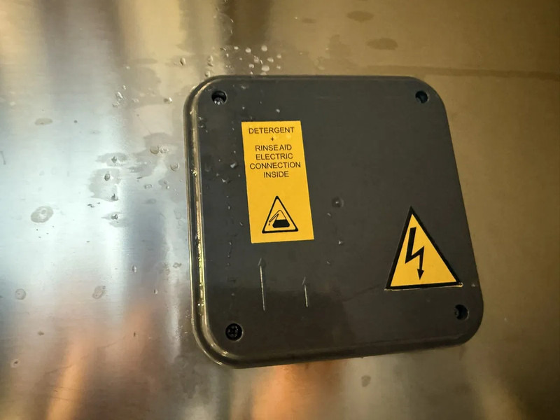 Electrolux was-/reinigingsmachine tbv volgelaatmaskers - Навесное оборудование: фото 5 Electrolux was-/reinigingsmachine tbv volgelaatmaskers - Навесное оборудование: фото 5