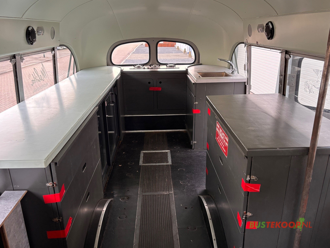 Автобус CROWN Oldtimer / Jurybus / Camper 1969: фото 13 Автобус CROWN Oldtimer / Jurybus / Camper 1969: фото 13