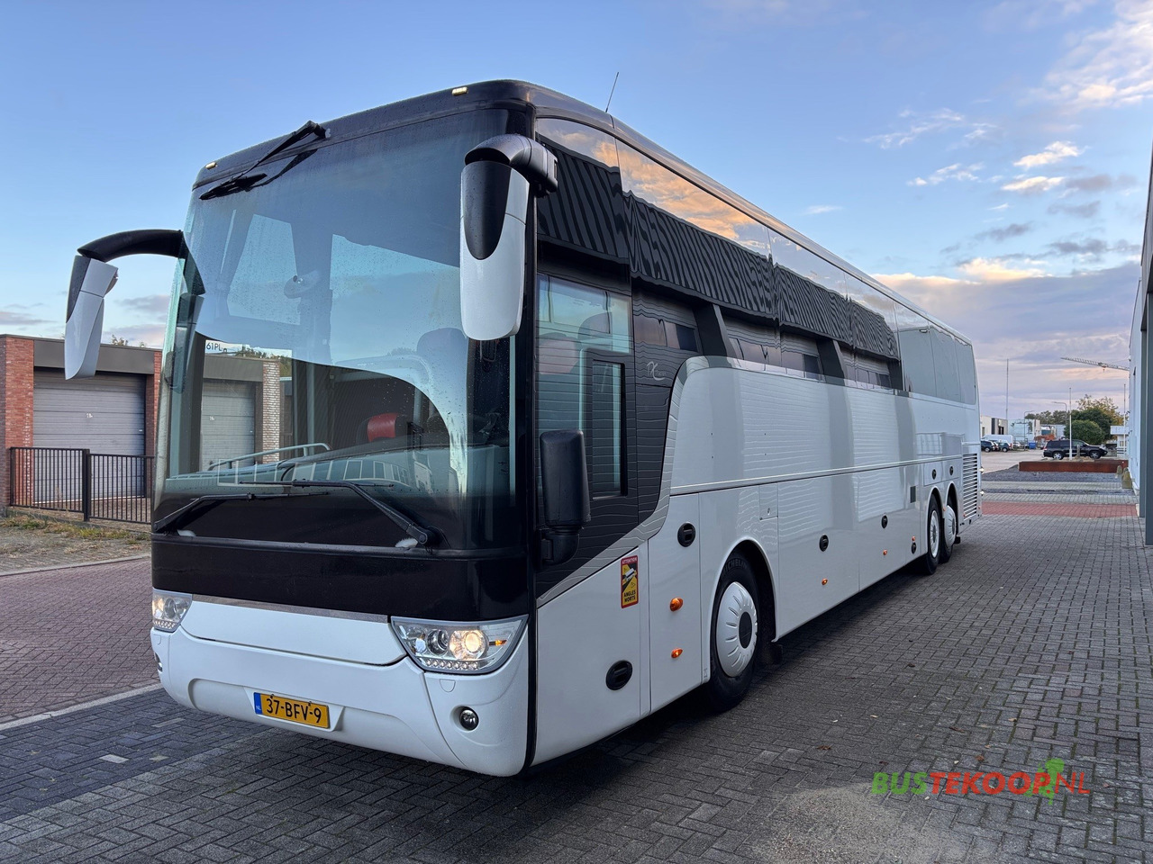 Vanhool TX17 Acron, ROLSTOELBUS - Туристический автобус: фото 3 Vanhool TX17 Acron, ROLSTOELBUS - Туристический автобус: фото 3