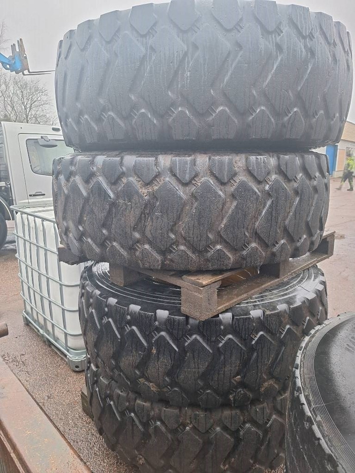 Maxam 17.5R25 4kpl renkaat - Шина для Строительной техники: фото 3 Maxam 17.5R25 4kpl renkaat - Шина для Строительной техники: фото 3