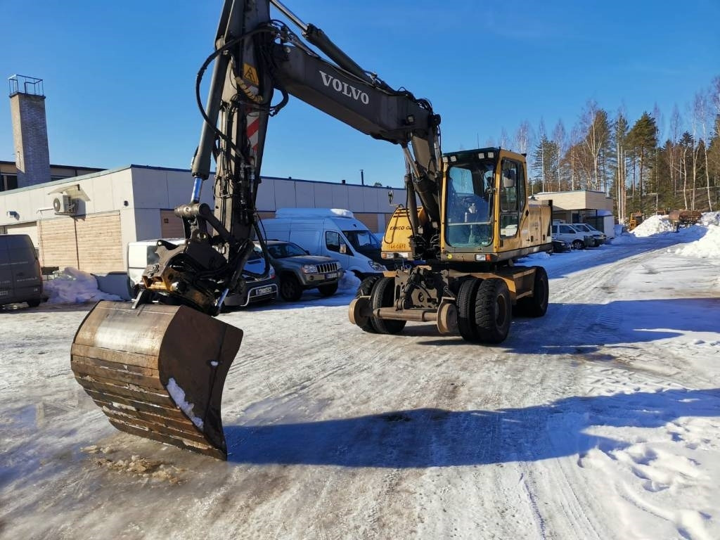 Volvo EW 180 B - Колёсный экскаватор: фото 2 Volvo EW 180 B - Колёсный экскаватор: фото 2