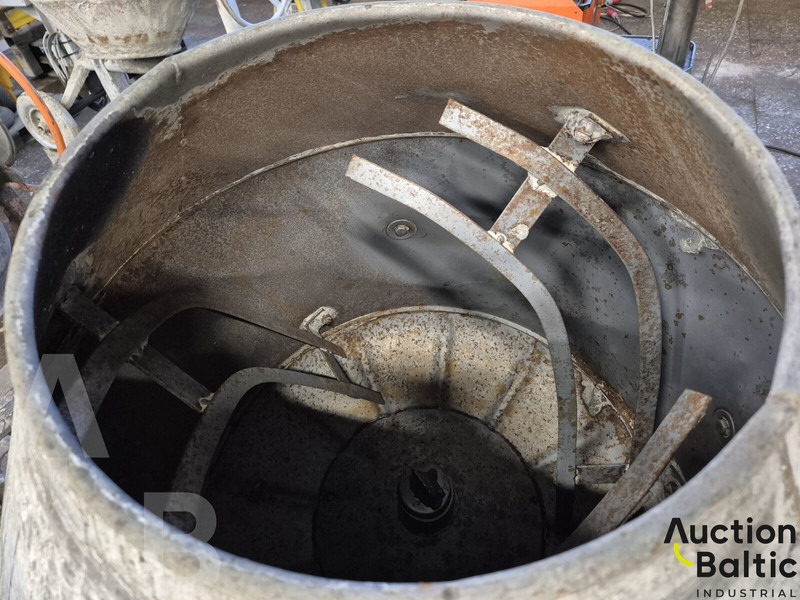 Agro-Wikt BWA 200 - Бетономешалка: фото 4 Agro-Wikt BWA 200 - Бетономешалка: фото 4