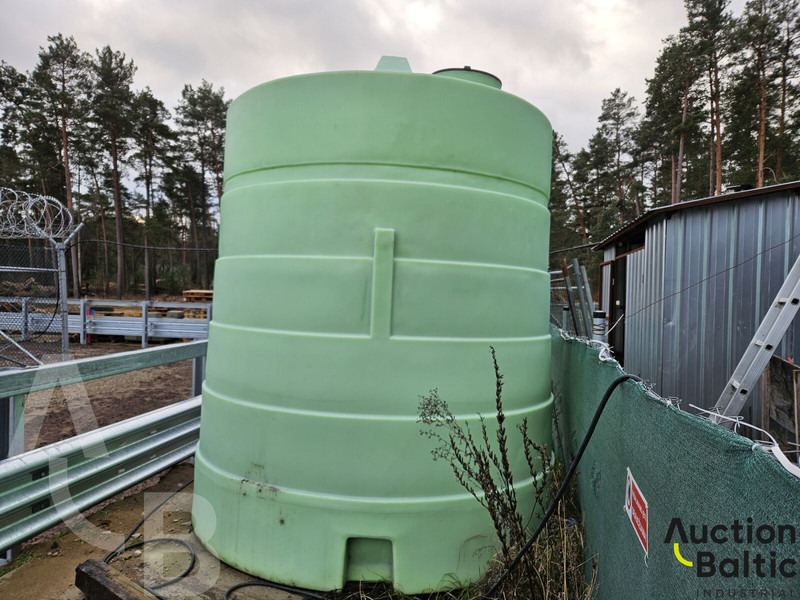 WATER tank - Грузовик-цистерна: фото 2 WATER tank - Грузовик-цистерна: фото 2