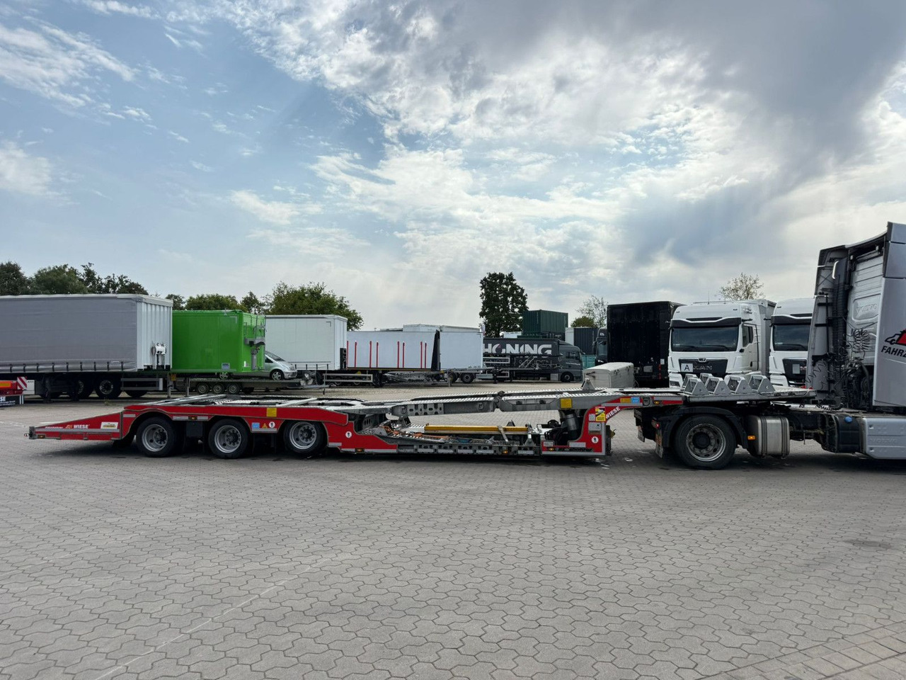 Kässbohrer K.SOK Truck/Car Transporter - Полуприцеп-автовоз: фото 2 Kässbohrer K.SOK Truck/Car Transporter - Полуприцеп-автовоз: фото 2
