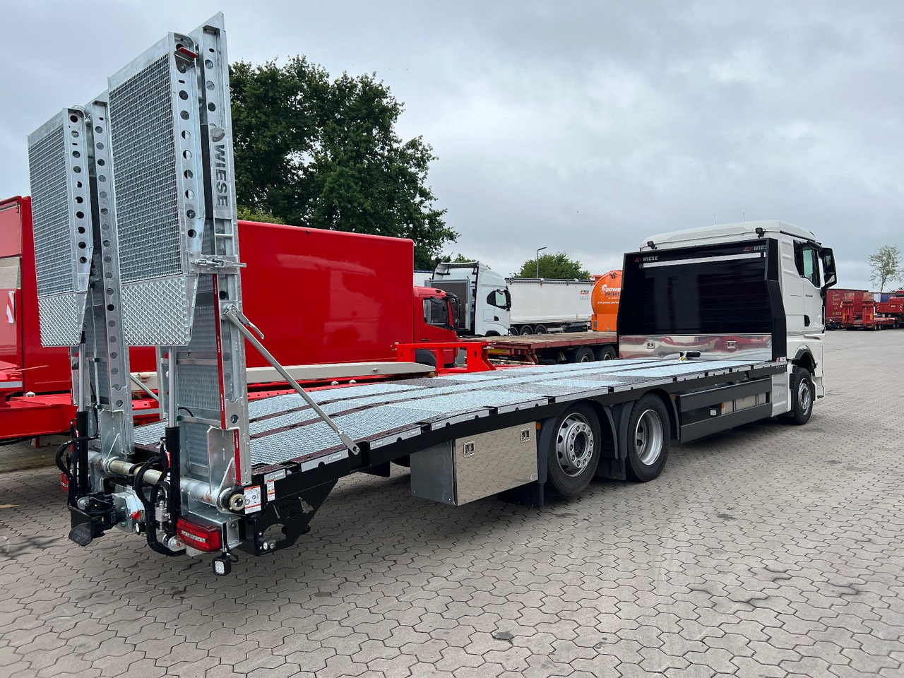 MAN Baumaschinen- Arbeitsbühnentransporter Rampen - Эвакуатор: фото 5 MAN Baumaschinen- Arbeitsbühnentransporter Rampen - Эвакуатор: фото 5