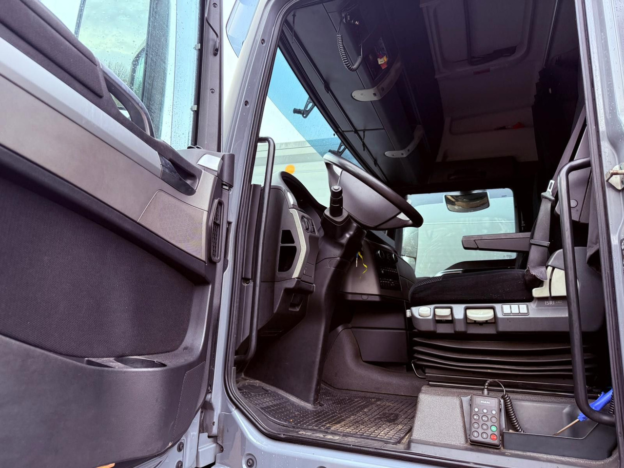 MAN TGX 18.440 LL Volumen LKW mit Staplerhalterung MAN TGX 18.440 LL Volumen LKW mit Staplerhalterung - Тентованный грузовик: фото 5 MAN TGX 18.440 LL Volumen LKW mit Staplerhalterung MAN TGX 18.440 LL Volumen LKW mit Staplerhalterung - Тентованный грузовик: фото 5