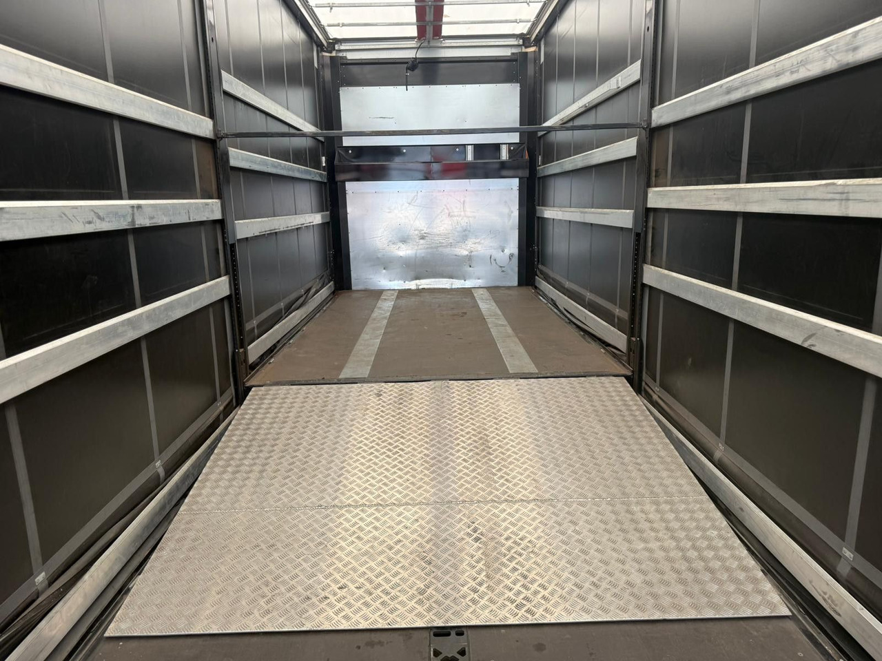 Wiese 3-Achs Gabestaplertransporter Mega LBW в лизинг Wiese 3-Achs Gabestaplertransporter Mega LBW: фото 11