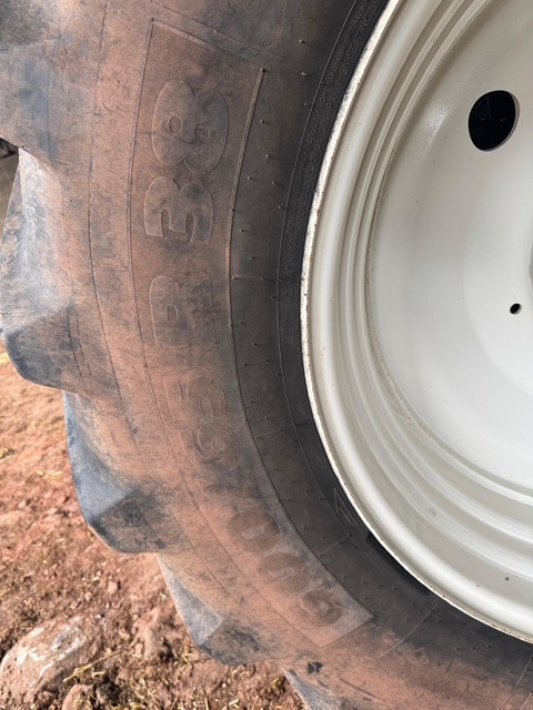 NEW HOLLAND T6.180 - Трактор: фото 4 NEW HOLLAND T6.180 - Трактор: фото 4