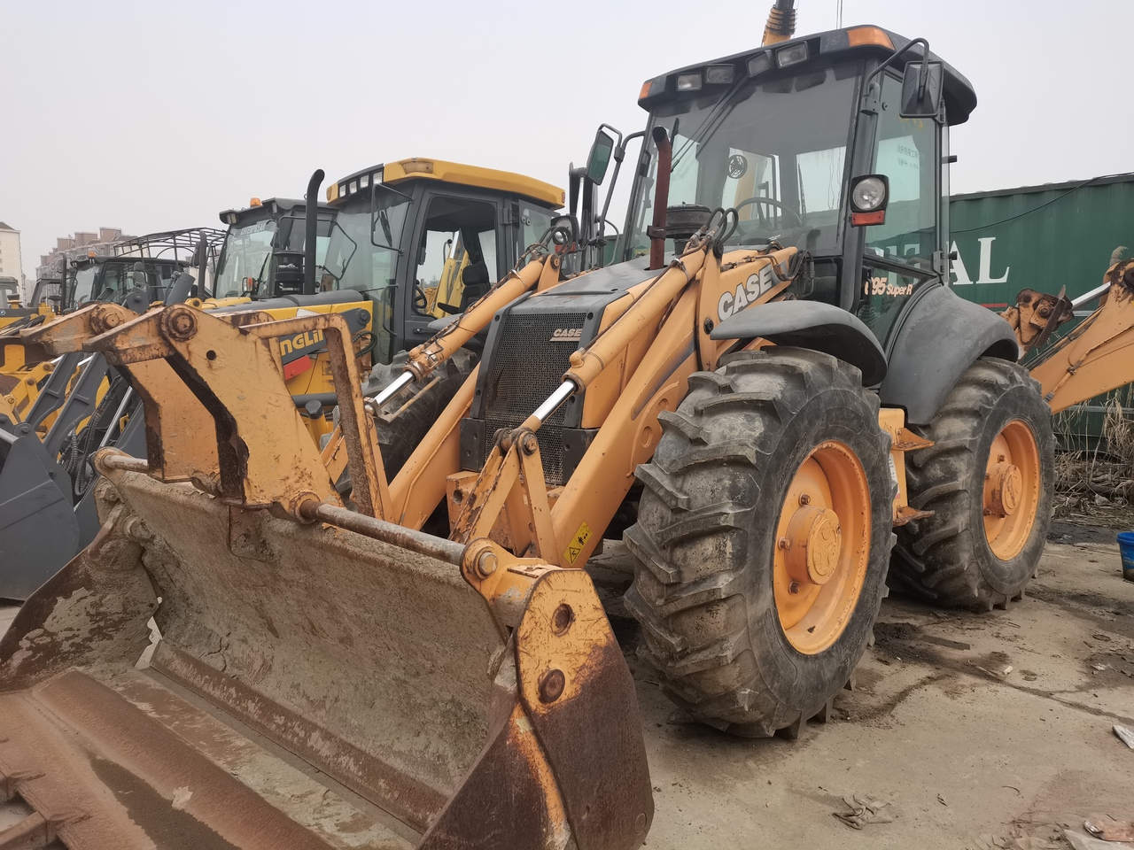 CASE 695 - Экскаватор-погрузчик: фото 2 CASE 695 - Экскаватор-погрузчик: фото 2