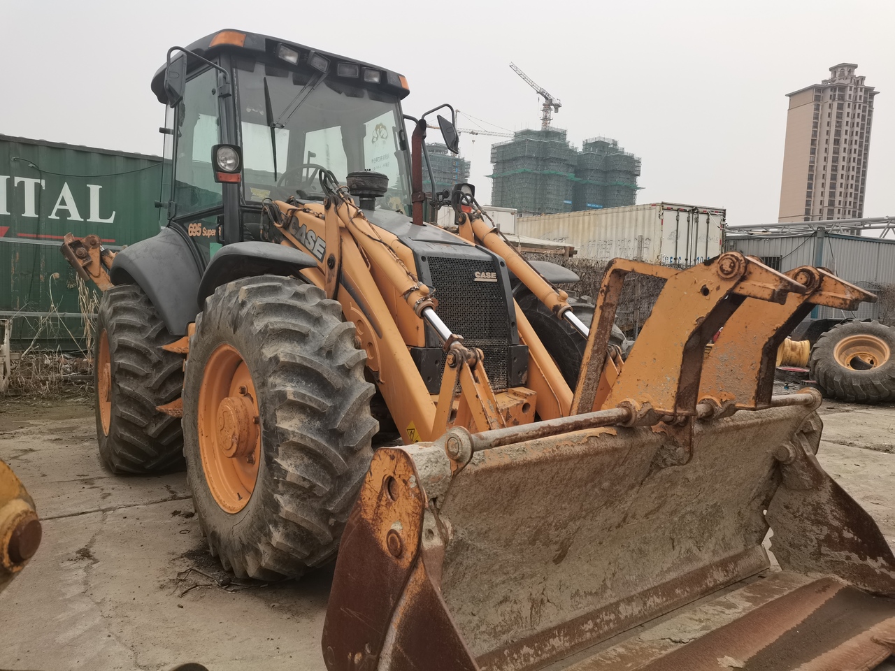 CASE 695 - Экскаватор-погрузчик: фото 5 CASE 695 - Экскаватор-погрузчик: фото 5