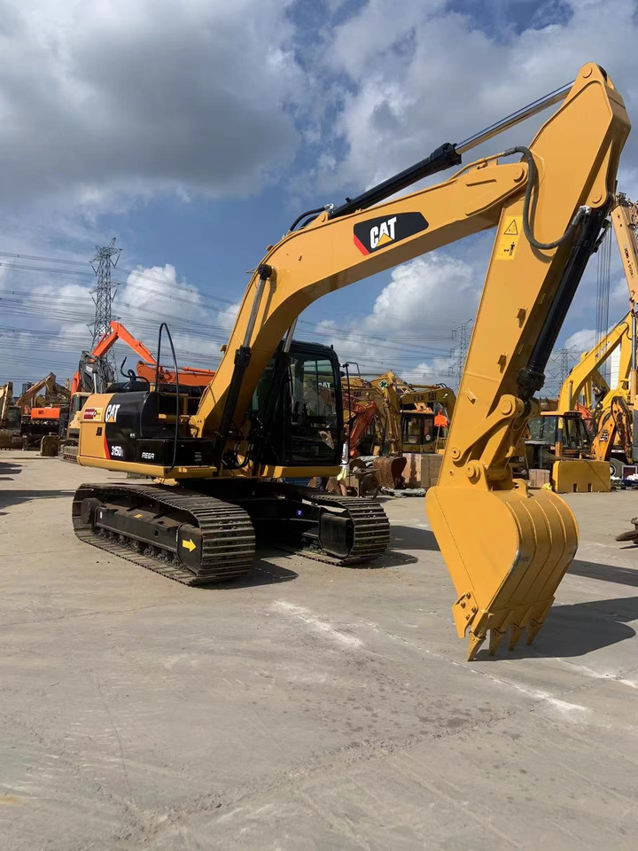 CATERPILLAR 315D2 - Гусеничный экскаватор: фото 2 CATERPILLAR 315D2 - Гусеничный экскаватор: фото 2