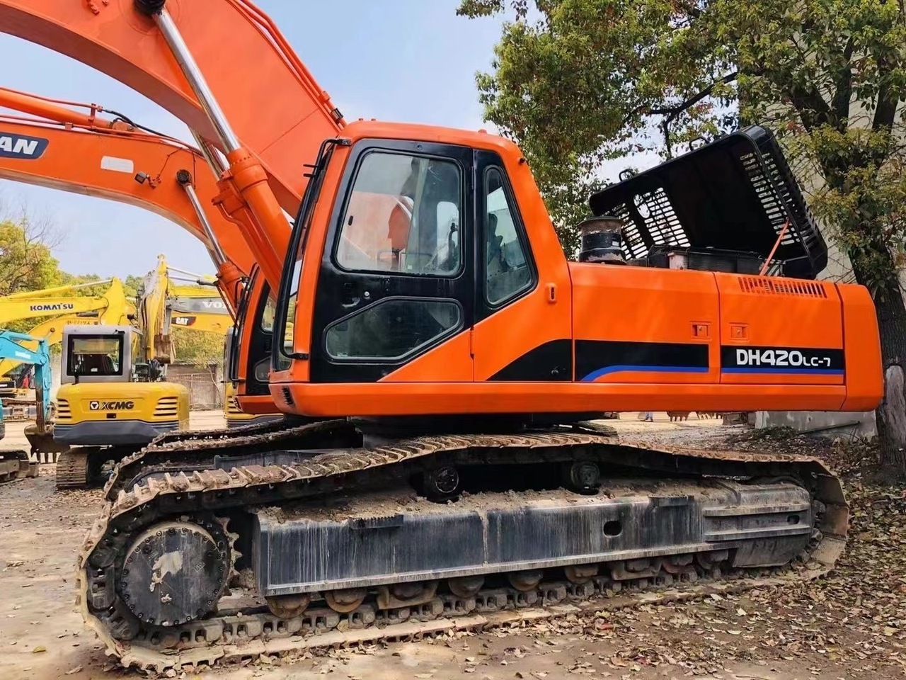 DOOSAN DH420LC-7 - Гусеничный экскаватор: фото 1 DOOSAN DH420LC-7 - Гусеничный экскаватор: фото 1