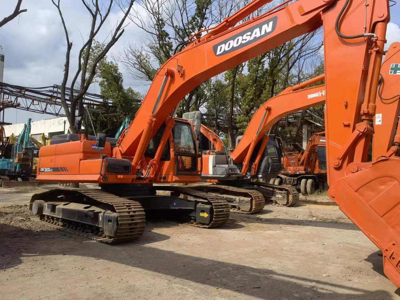 DOOSAN DX300 - Гусеничный экскаватор: фото 4 DOOSAN DX300 - Гусеничный экскаватор: фото 4