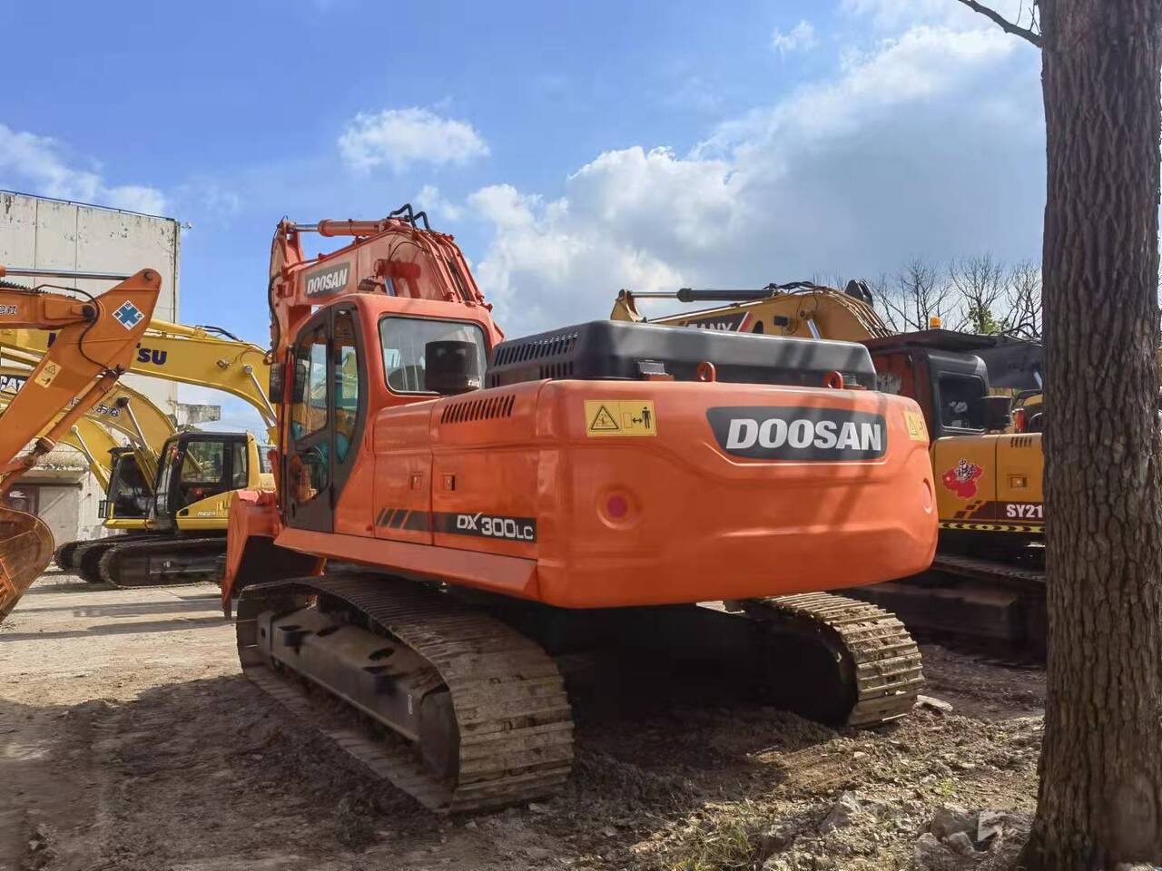 DOOSAN DX300 - Гусеничный экскаватор: фото 5 DOOSAN DX300 - Гусеничный экскаватор: фото 5