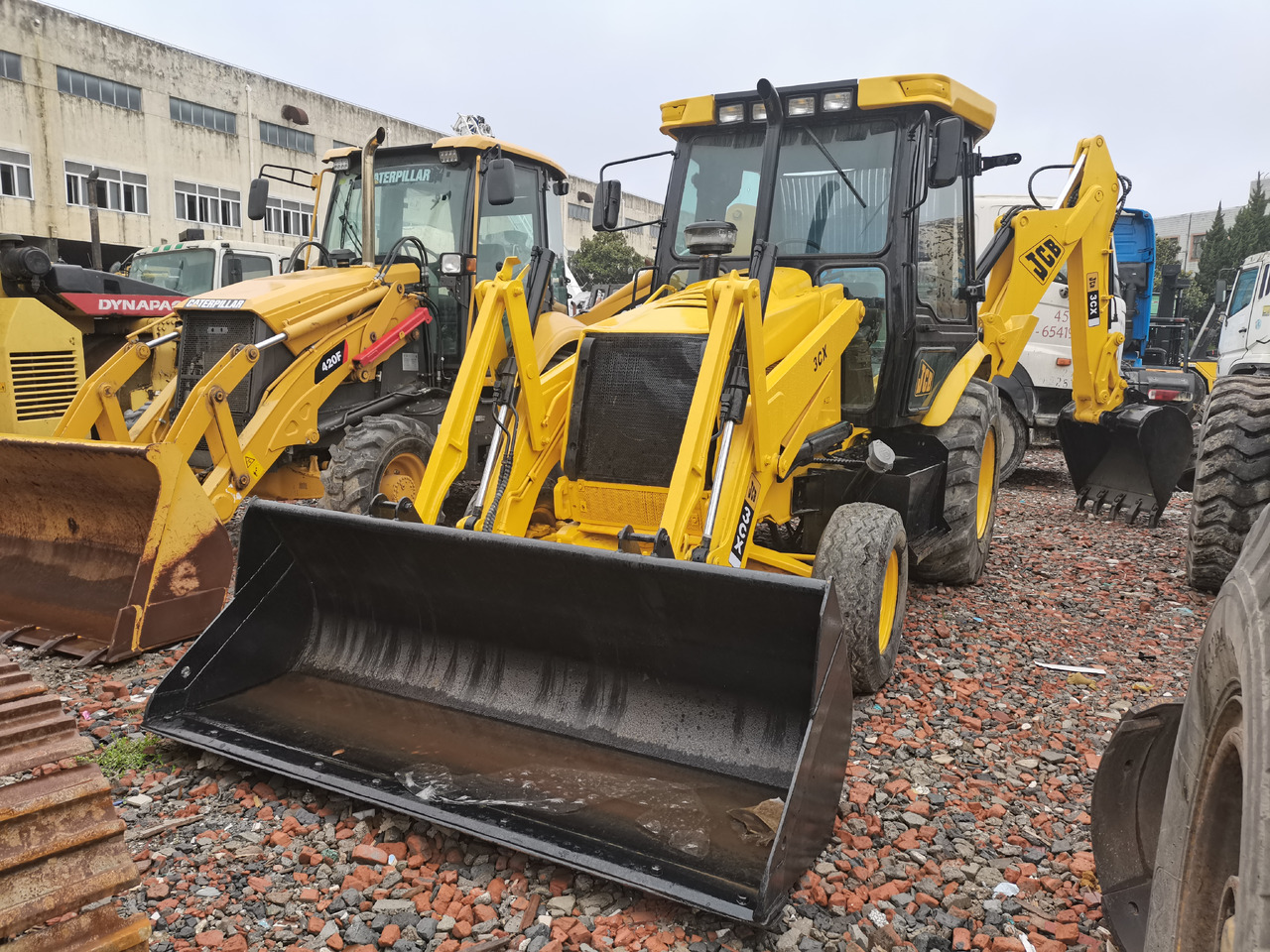 JCB 3CX - Экскаватор-погрузчик: фото 4 JCB 3CX - Экскаватор-погрузчик: фото 4