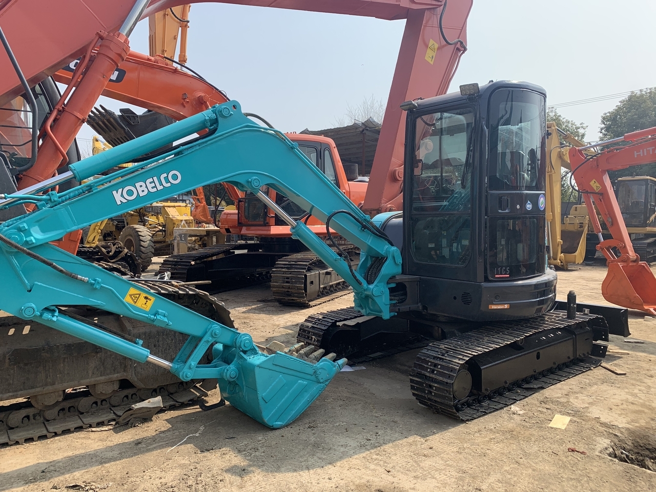 KOBELCO SK30SR - Мини-экскаватор: фото 1 KOBELCO SK30SR - Мини-экскаватор: фото 1