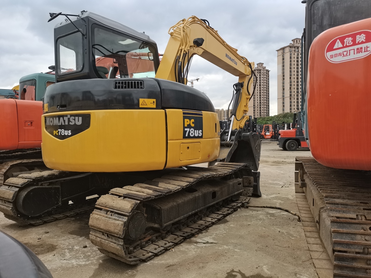 KOMATSU 78US-Mini excavator - Мини-экскаватор: фото 1 KOMATSU 78US-Mini excavator - Мини-экскаватор: фото 1