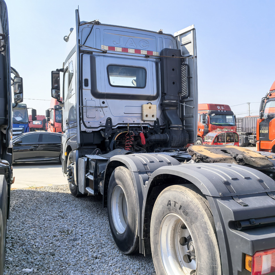 JAC 6x4 K7 - Тягач: фото 4 JAC 6x4 K7 - Тягач: фото 4