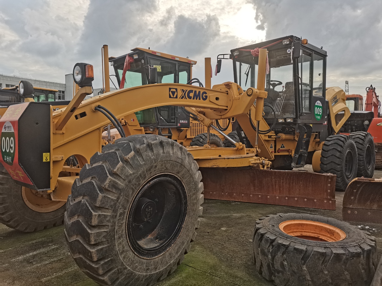 XCMG GR180 - Грейдер: фото 3 XCMG GR180 - Грейдер: фото 3