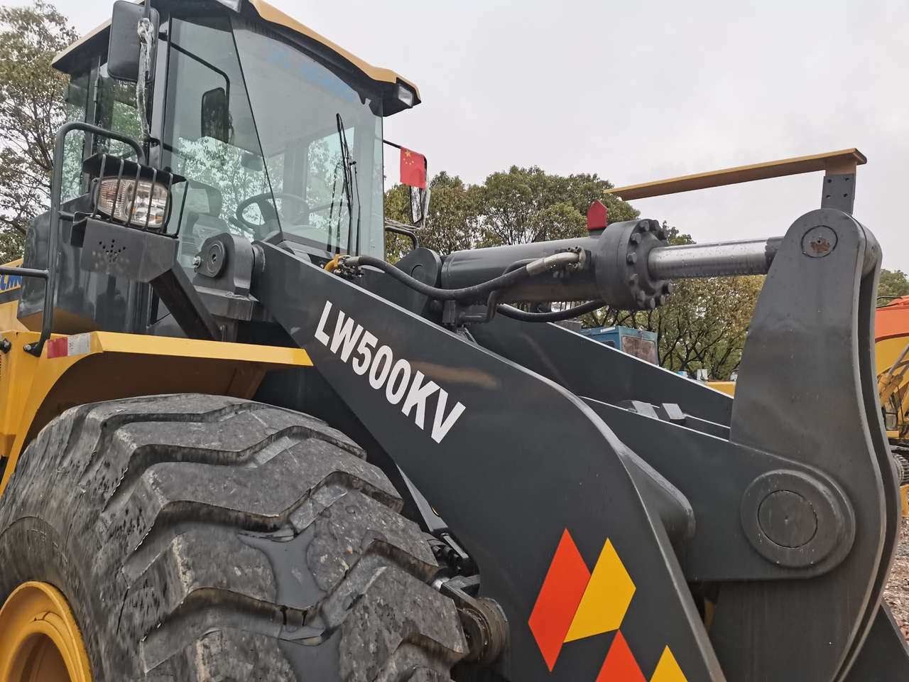 XCMG LW500KV - Колёсный погрузчик: фото 3 XCMG LW500KV - Колёсный погрузчик: фото 3