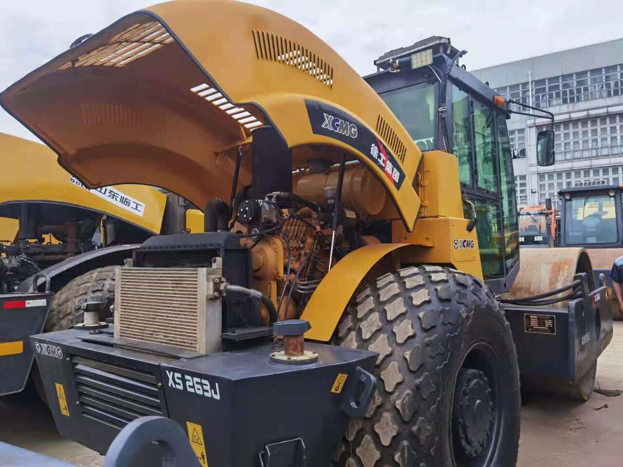 XCMG XS263J - Каток: фото 4 XCMG XS263J - Каток: фото 4