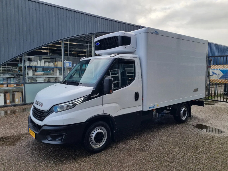 Iveco Daily 35S16 Hi-Matic Koelkoffer Carrier Xarios 5 ST 380V +20C/-20C Euro 6E - Фургон-рефрижератор: фото 4 Iveco Daily 35S16 Hi-Matic Koelkoffer Carrier Xarios 5 ST 380V +20C/-20C Euro 6E - Фургон-рефрижератор: фото 4