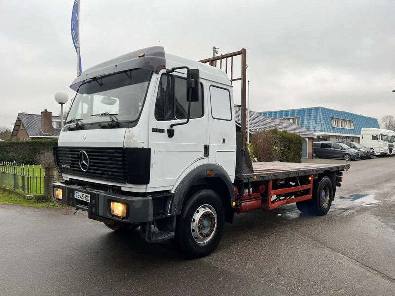 Mercedes-Benz SK 1850 V8 MANUAL GEARBOX BIG AXLE FULL STEEL SPRING RETARDER - Грузовик бортовой/ Платформа: фото 1 Mercedes-Benz SK 1850 V8 MANUAL GEARBOX BIG AXLE FULL STEEL SPRING RETARDER - Грузовик бортовой/ Платформа: фото 1