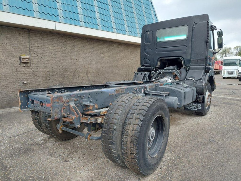 Renault Kerax 270 DCI FULL STEEL SPRING BIG AXLE - Грузовик-шасси: фото 3 Renault Kerax 270 DCI FULL STEEL SPRING BIG AXLE - Грузовик-шасси: фото 3