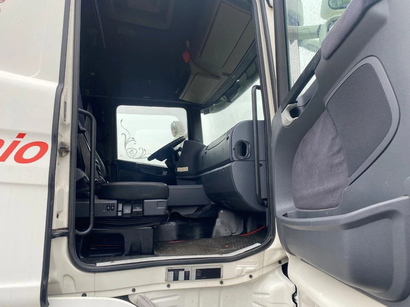 Scania R620-V8 RETARDER AIRCO OPTICRUISE V8 620 HP - Тягач: фото 4 Scania R620-V8 RETARDER AIRCO OPTICRUISE V8 620 HP - Тягач: фото 4