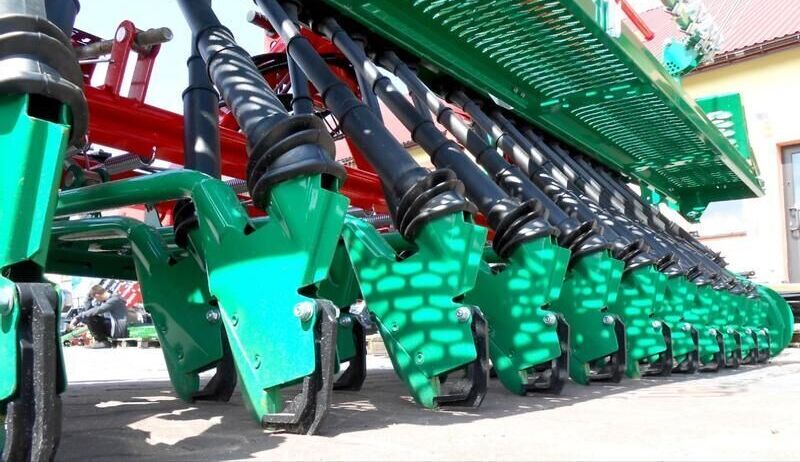 AGRO-MASZ Seed drill/ Siewnik rzędowy SR-270 - Сеялка: фото 1 AGRO-MASZ Seed drill/ Siewnik rzędowy SR-270 - Сеялка: фото 1