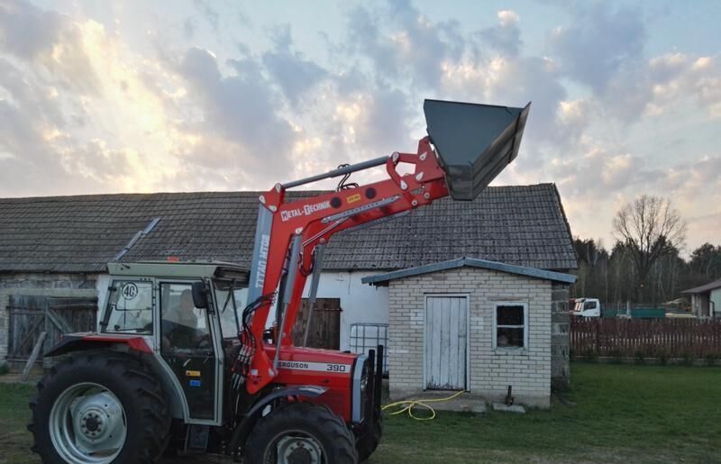 Metal-Technik MASSEY FERGUSON 3080 - Фронтальный погрузчик для трактора: фото 1 Metal-Technik MASSEY FERGUSON 3080 - Фронтальный погрузчик для трактора: фото 1