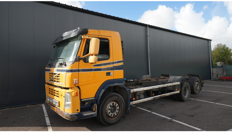 Volvo FM9 340 6X2 CHASSIS EURO 5 480000KM - Грузовик-шасси: фото 3 Volvo FM9 340 6X2 CHASSIS EURO 5 480000KM - Грузовик-шасси: фото 3