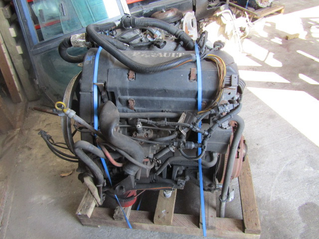 RENAULT MASCOTT 8140-43N ENGINE - Двигатель для Грузовиков: фото 2 RENAULT MASCOTT 8140-43N ENGINE - Двигатель для Грузовиков: фото 2