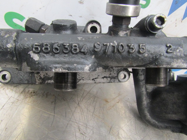 RENAULT PREMIUM 400 OIL FILTER HOUSING P/NO 686384/971036 - Двигатель и запчасти для Грузовиков: фото 2 RENAULT PREMIUM 400 OIL FILTER HOUSING P/NO 686384/971036 - Двигатель и запчасти для Грузовиков: фото 2