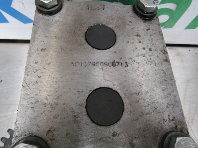 RENAULT PREMIUM OIL PUMP P/NO 5010295890B713 - Двигатель и запчасти для Грузовиков: фото 2 RENAULT PREMIUM OIL PUMP P/NO 5010295890B713 - Двигатель и запчасти для Грузовиков: фото 2