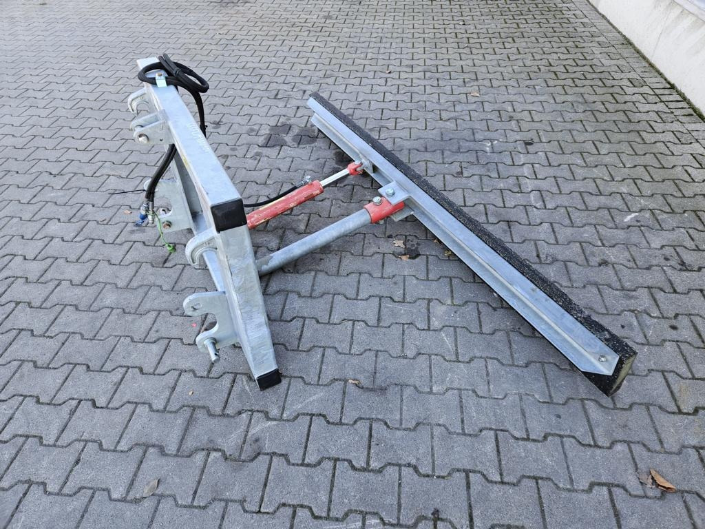 Fliegl Gummi-Schiebeschild - Фронтальный погрузчик для трактора: фото 2 Fliegl Gummi-Schiebeschild - Фронтальный погрузчик для трактора: фото 2