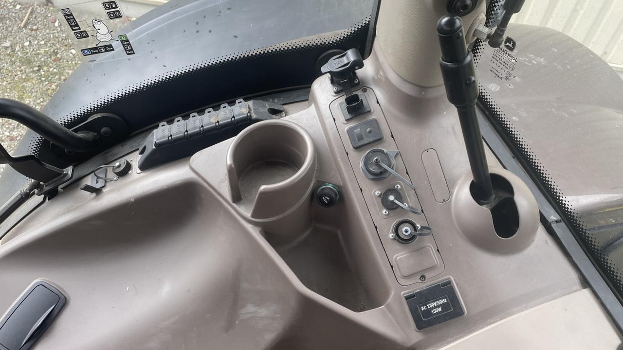 Трактор John Deere 6195R: фото 9 Трактор John Deere 6195R: фото 9