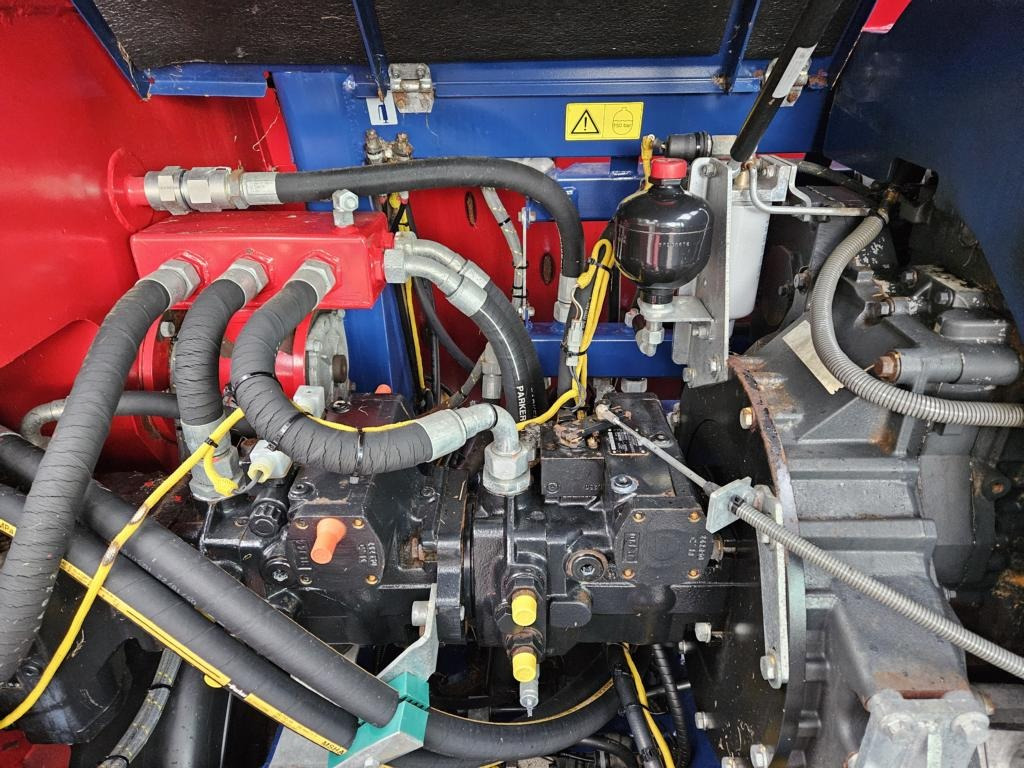 Mayer VM-14 SELBSTFAHRER MONO - Кормораздатчик: фото 4 Mayer VM-14 SELBSTFAHRER MONO - Кормораздатчик: фото 4