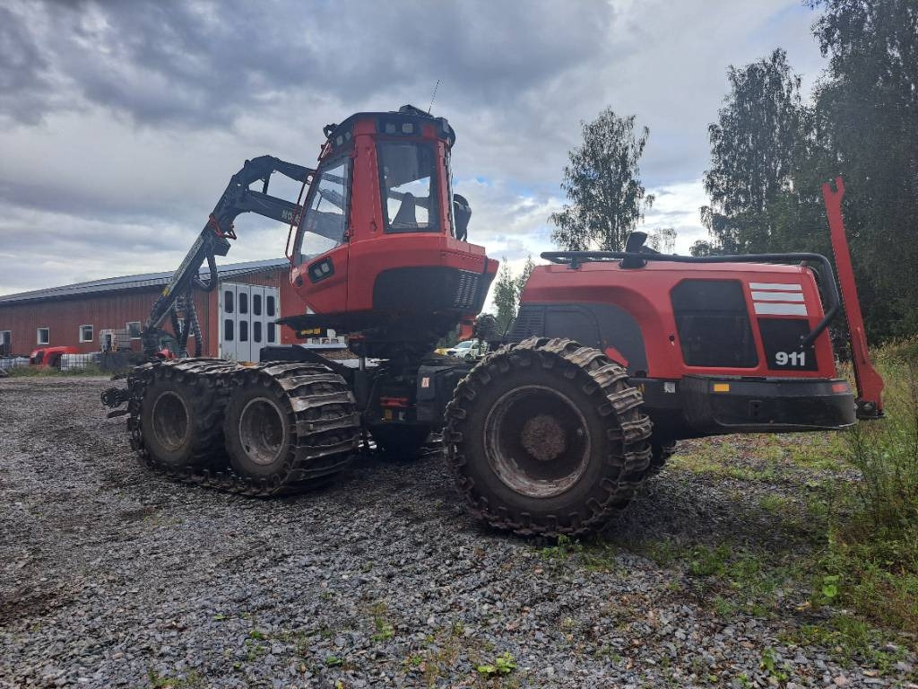 Komatsu 911 - Харвестер: фото 1 Komatsu 911 - Харвестер: фото 1