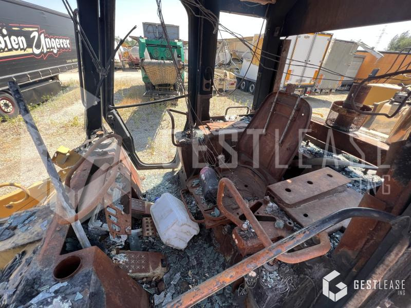 Гусеничный погрузчик Caterpillar 953C: фото 6