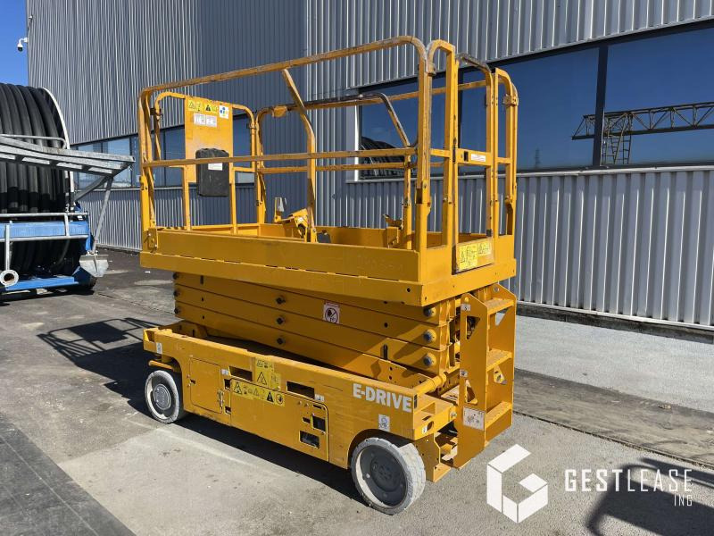 Genie GS-2646 - Ножничный подъемник: фото 2 Genie GS-2646 - Ножничный подъемник: фото 2