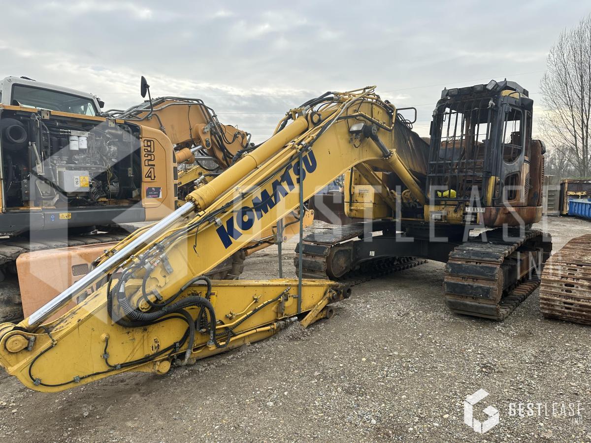 Komatsu PC228USLC-10 - Гусеничный экскаватор: фото 1 Komatsu PC228USLC-10 - Гусеничный экскаватор: фото 1
