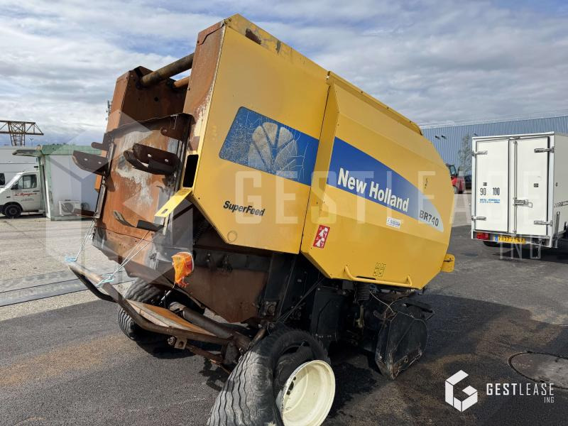 New Holland BR740 - Пресс-подборщик рулонный: фото 3 New Holland BR740 - Пресс-подборщик рулонный: фото 3