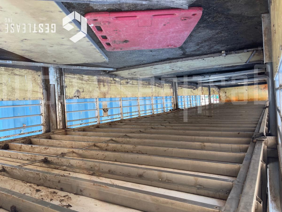 SAMRO ST39WG - Полуприцеп для перевозки животных: фото 4 SAMRO ST39WG - Полуприцеп для перевозки животных: фото 4